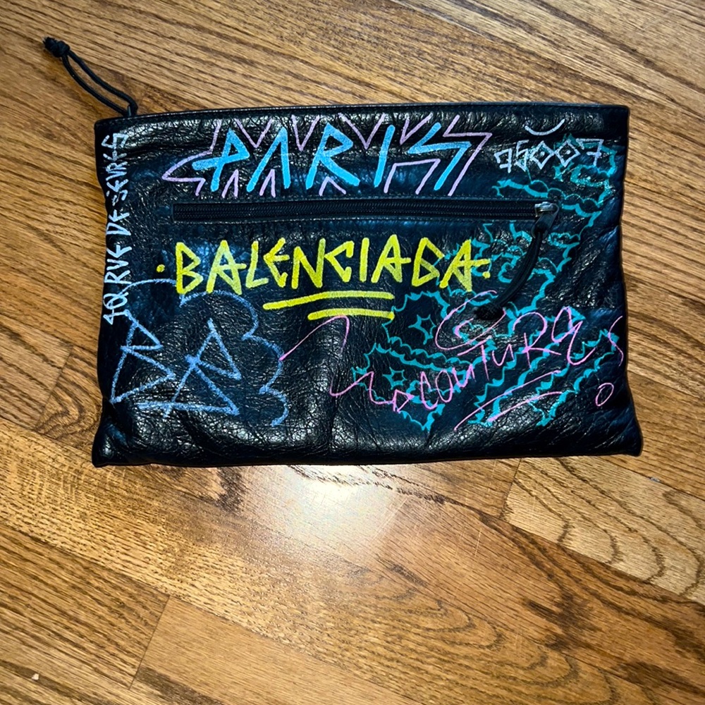 balenciaga graffiti pouch